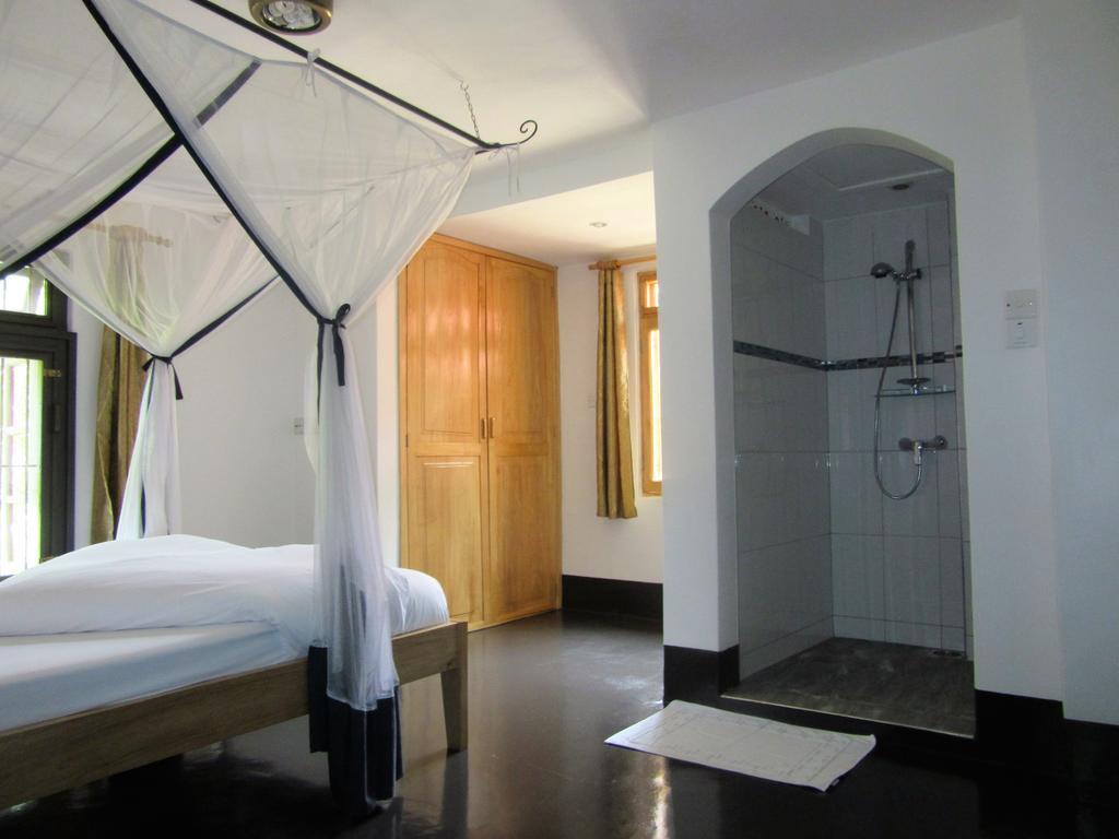 Precious Guesthouse Entebbe Zewnętrze zdjęcie